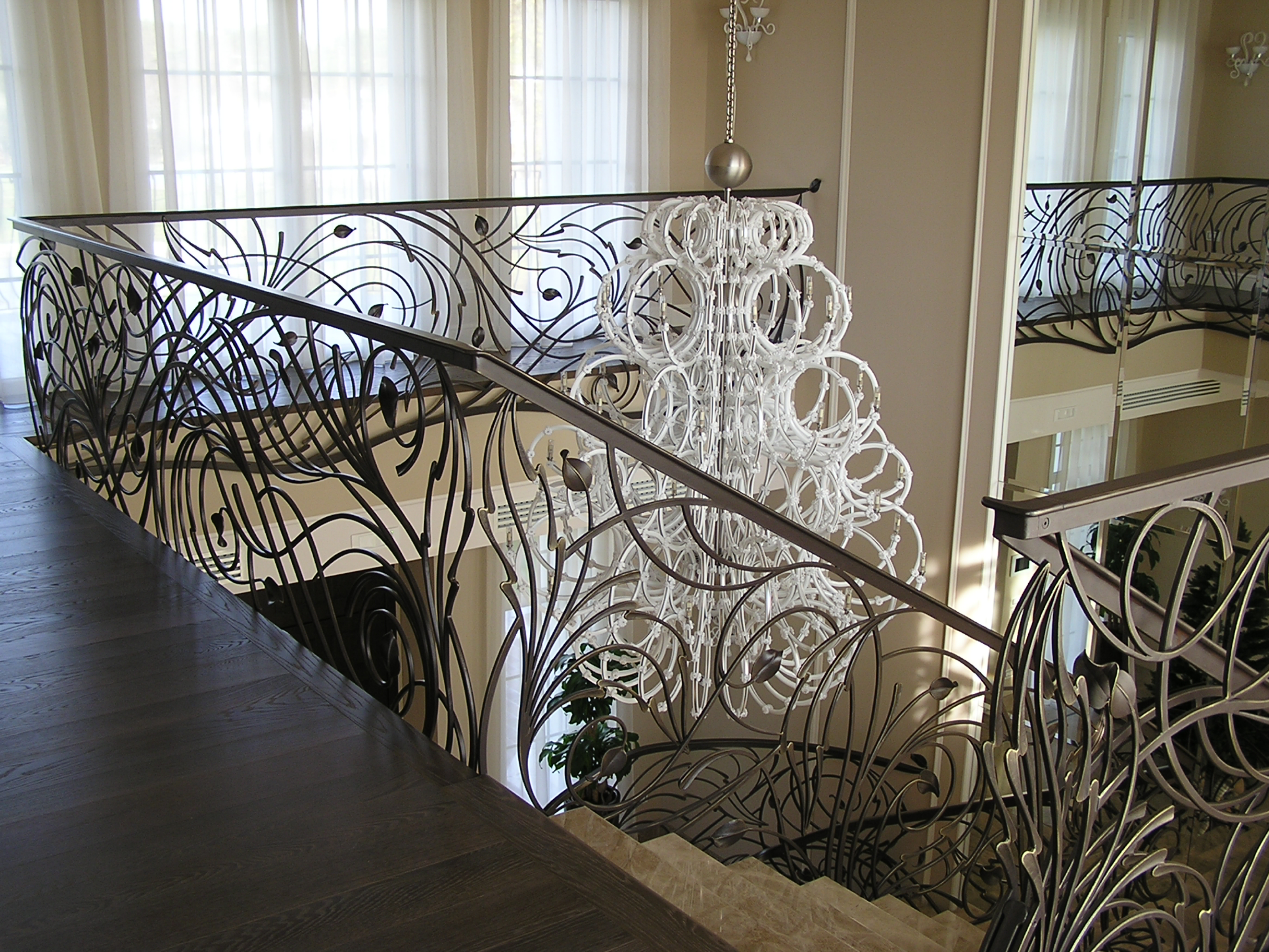 scale Slide background