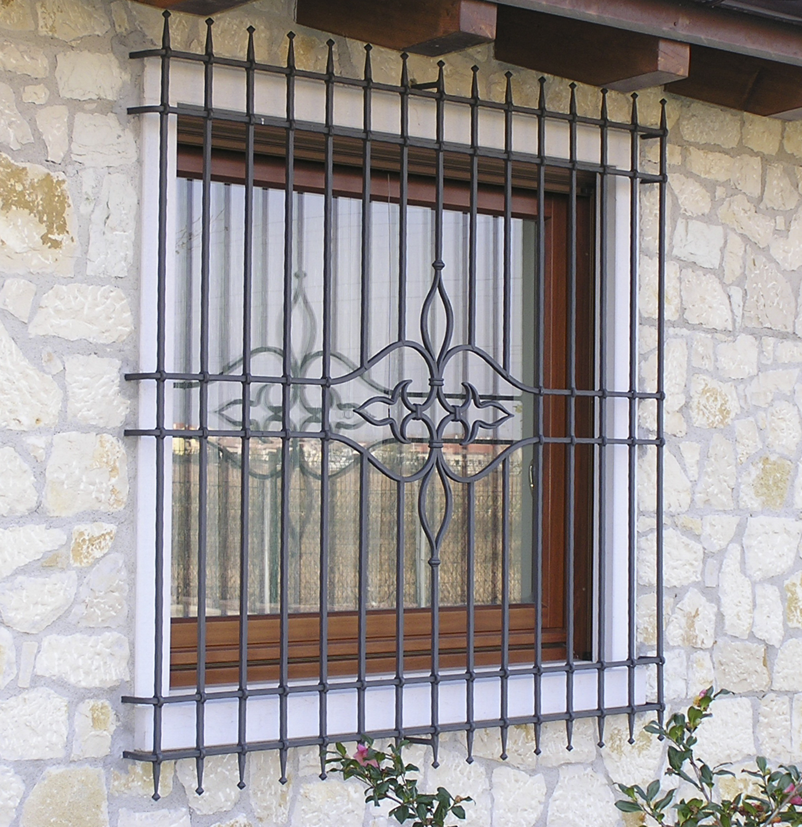 inferriate Slide background